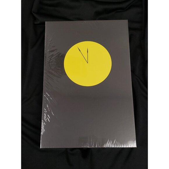 DC Comics Absolute Watchmen Hardcover Slipcase